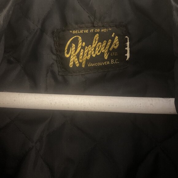 Ripley's Real Leather Jacket - Picture 3 of 3